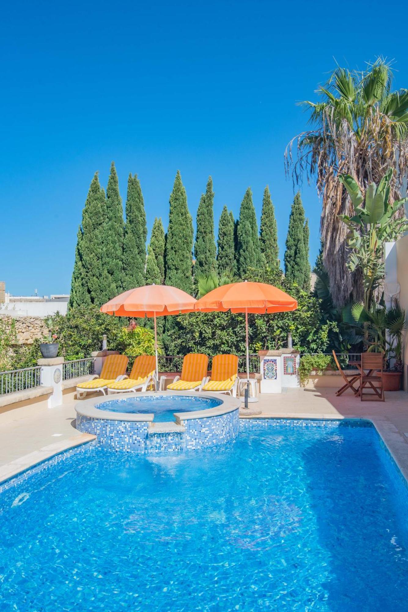Lija Central Villa Flatlet With Pool - Free Parking And Wifi מראה חיצוני תמונה